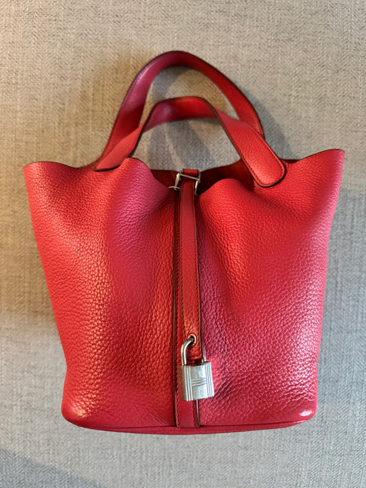 Hermes Clemence Picotin Lock 18 - Excellent