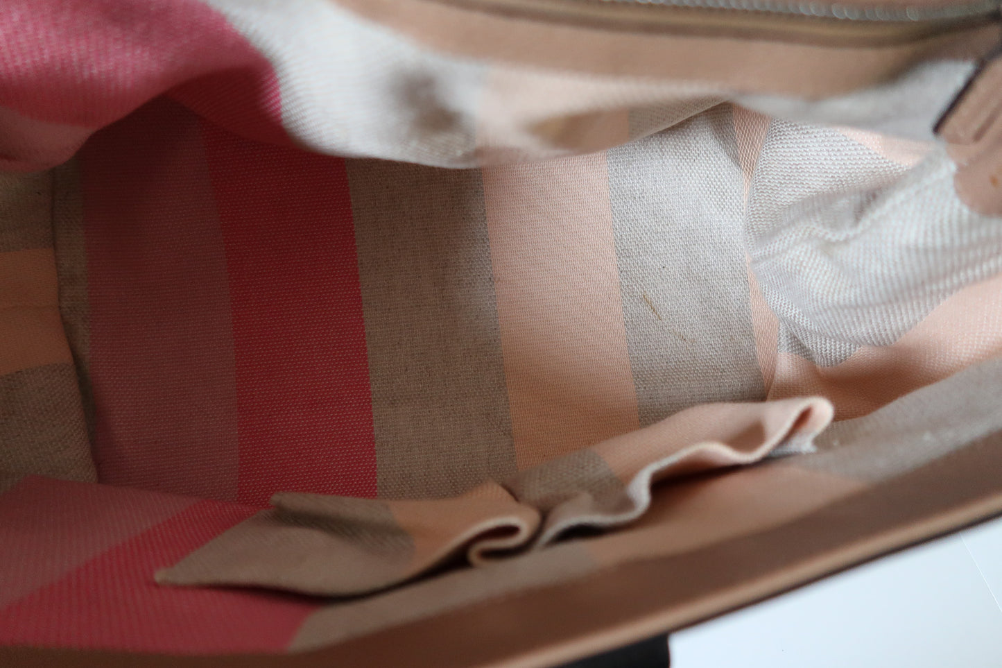Gucci Large Beige Bamboo Top Handle Leather Bag