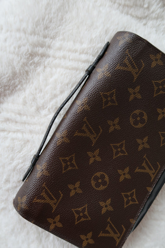 LOUIS VUITTON Monogram Macassar Canvas Zippy XL Wallet