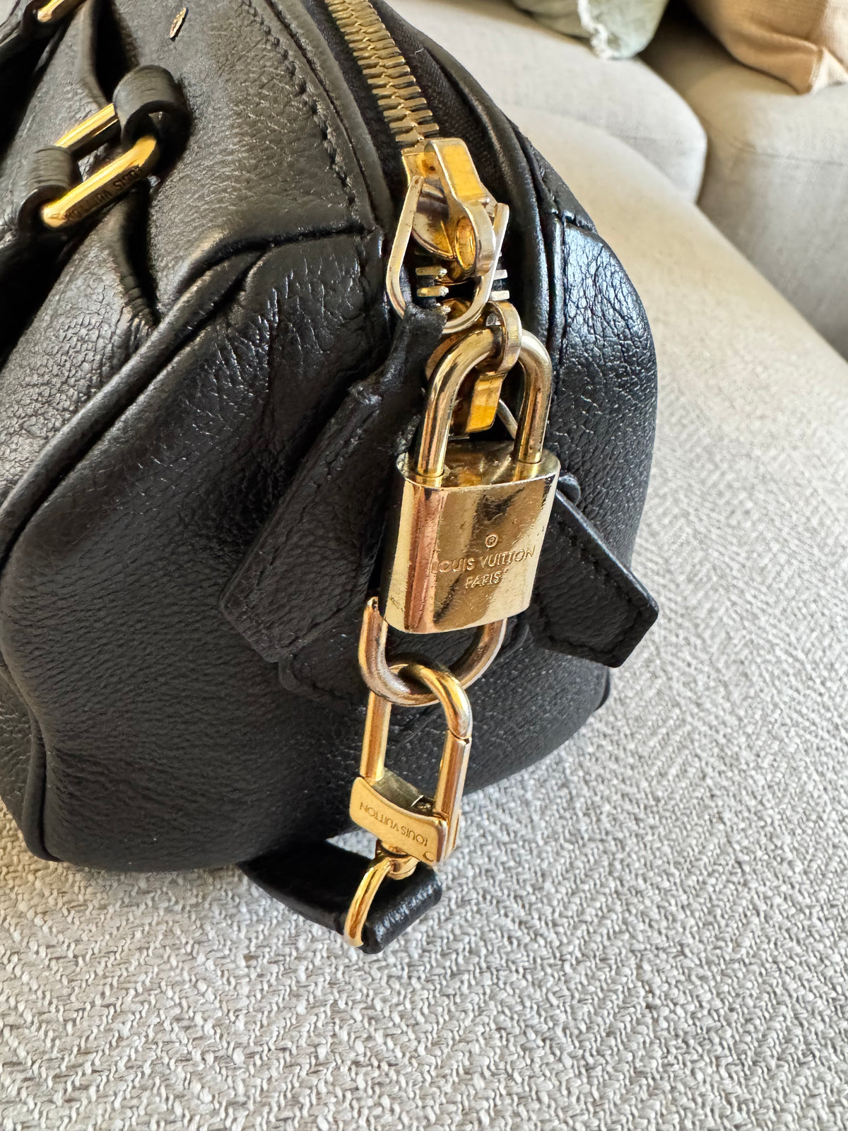 Louis Vuitton Monogram Empreinte Speedy Bandouliere 20