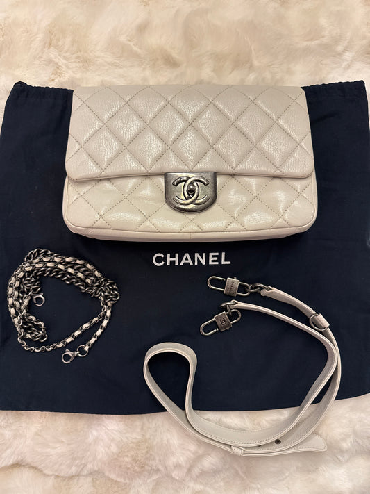 Chanel - RARE - Chanel Quilted Leather & Ruthenium Hardware - additional view 2