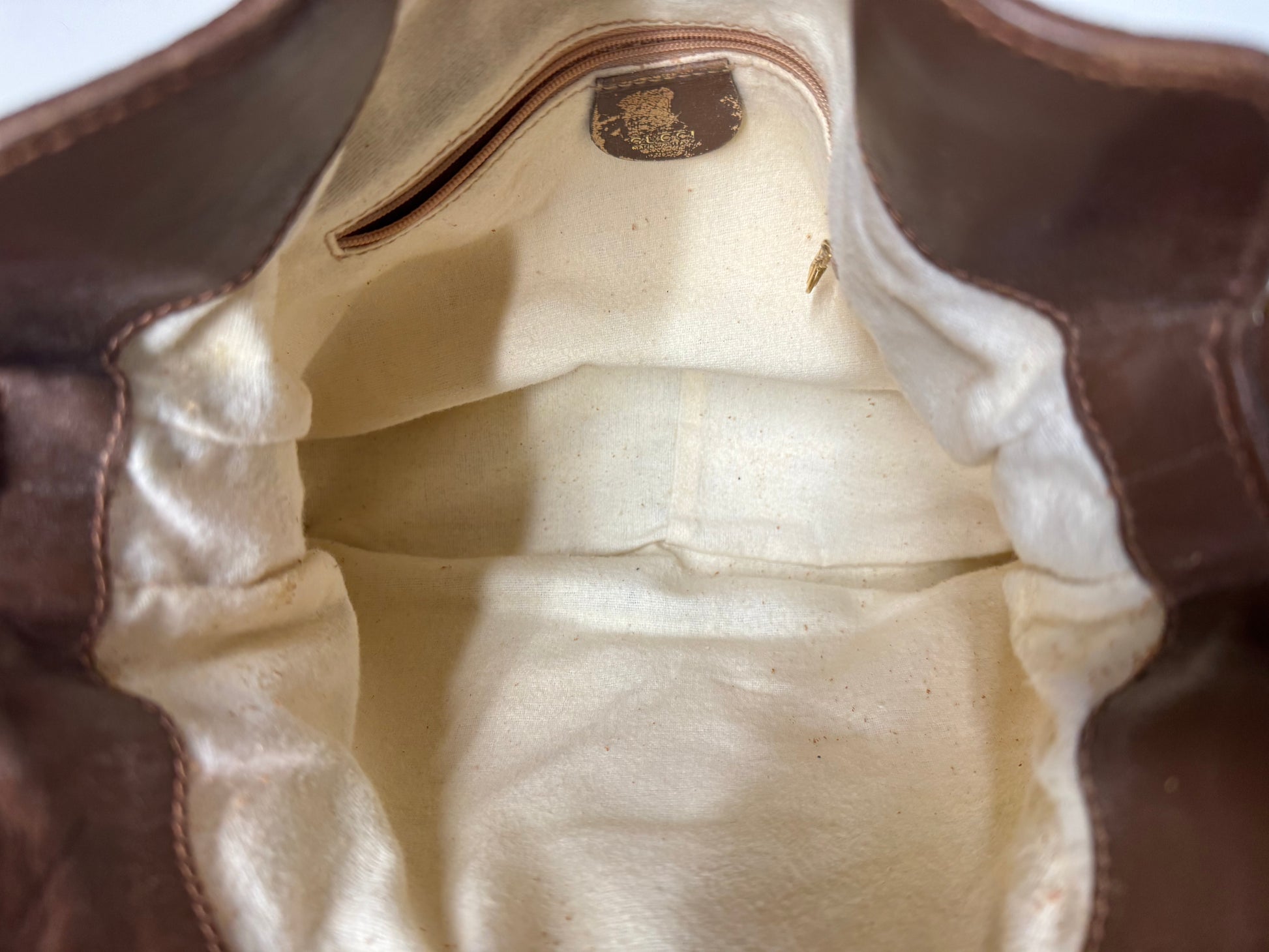 Vintage Gucci Bamboo Suede Hobo Bag - additional view 5