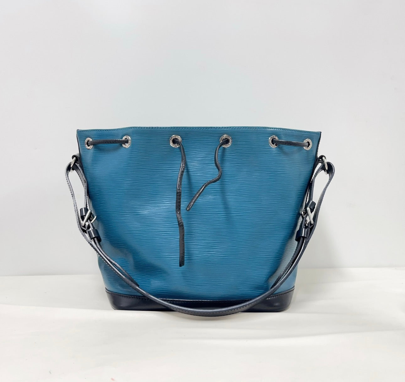 Louis Vuitton Epi Tri-Color Petit Noé