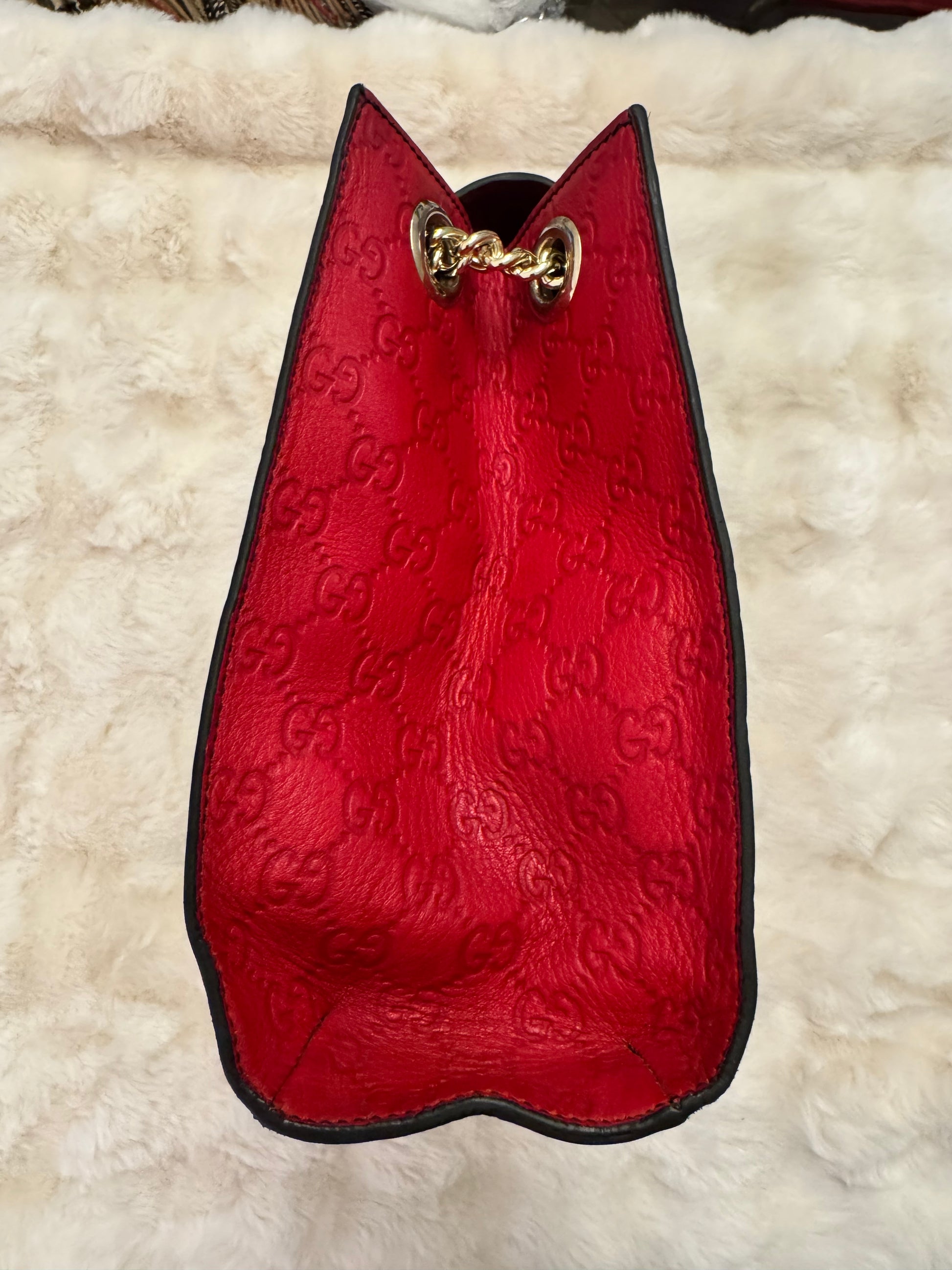Gucci Guccissima Embossed Emily Chain Shoulder Bag - additional view 5