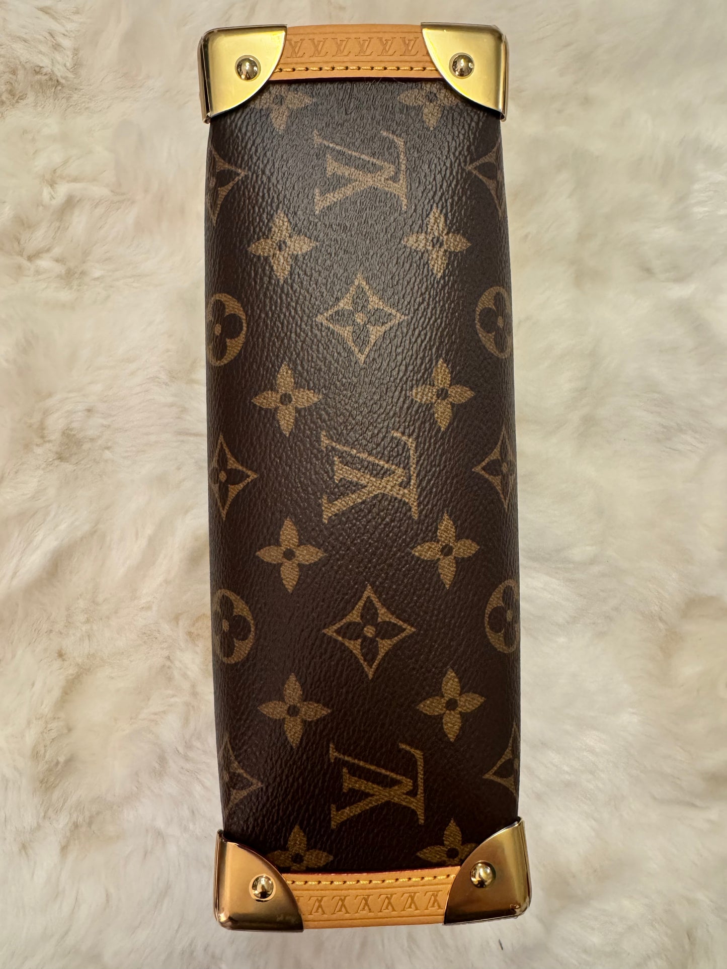 Louis Vuitton Monogram Side Trunk (New Without Tags) Includes Two Straps (Crossbody and Shoulder) - additional view 11