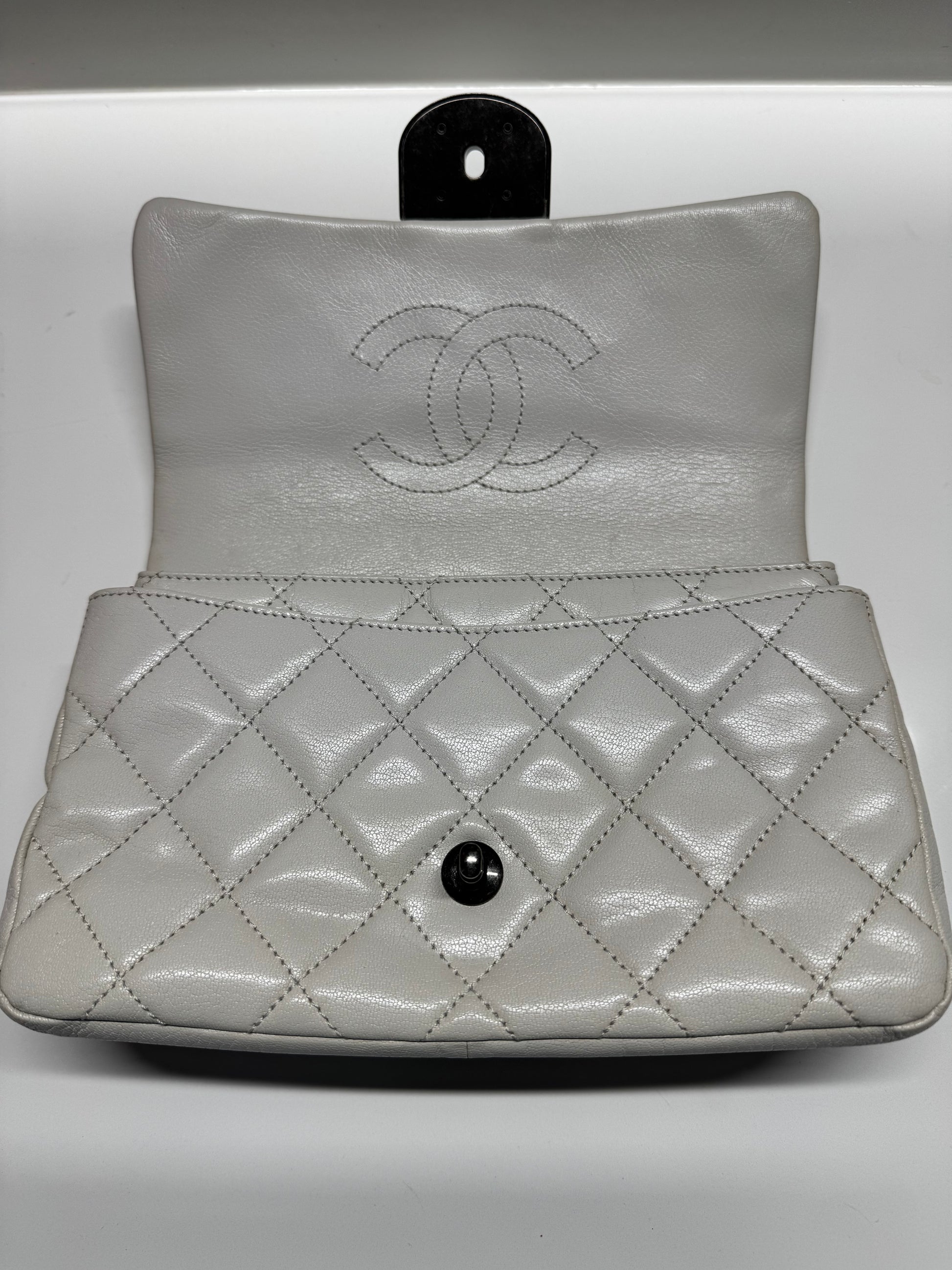 Chanel - RARE - Chanel Quilted Leather & Ruthenium Hardware - additional view 11