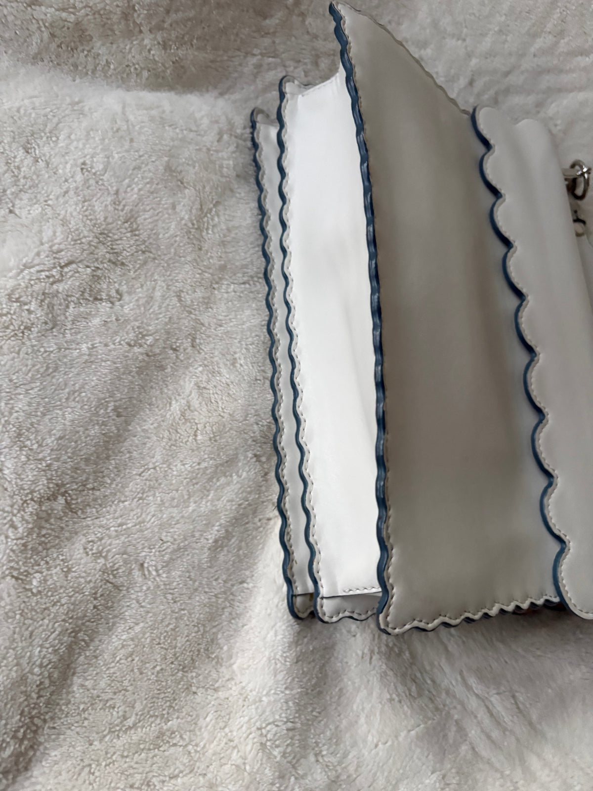 *New Pics* Fendi Kan I Small Scalloped Leather With Silver Chain Shoulder Bag – White