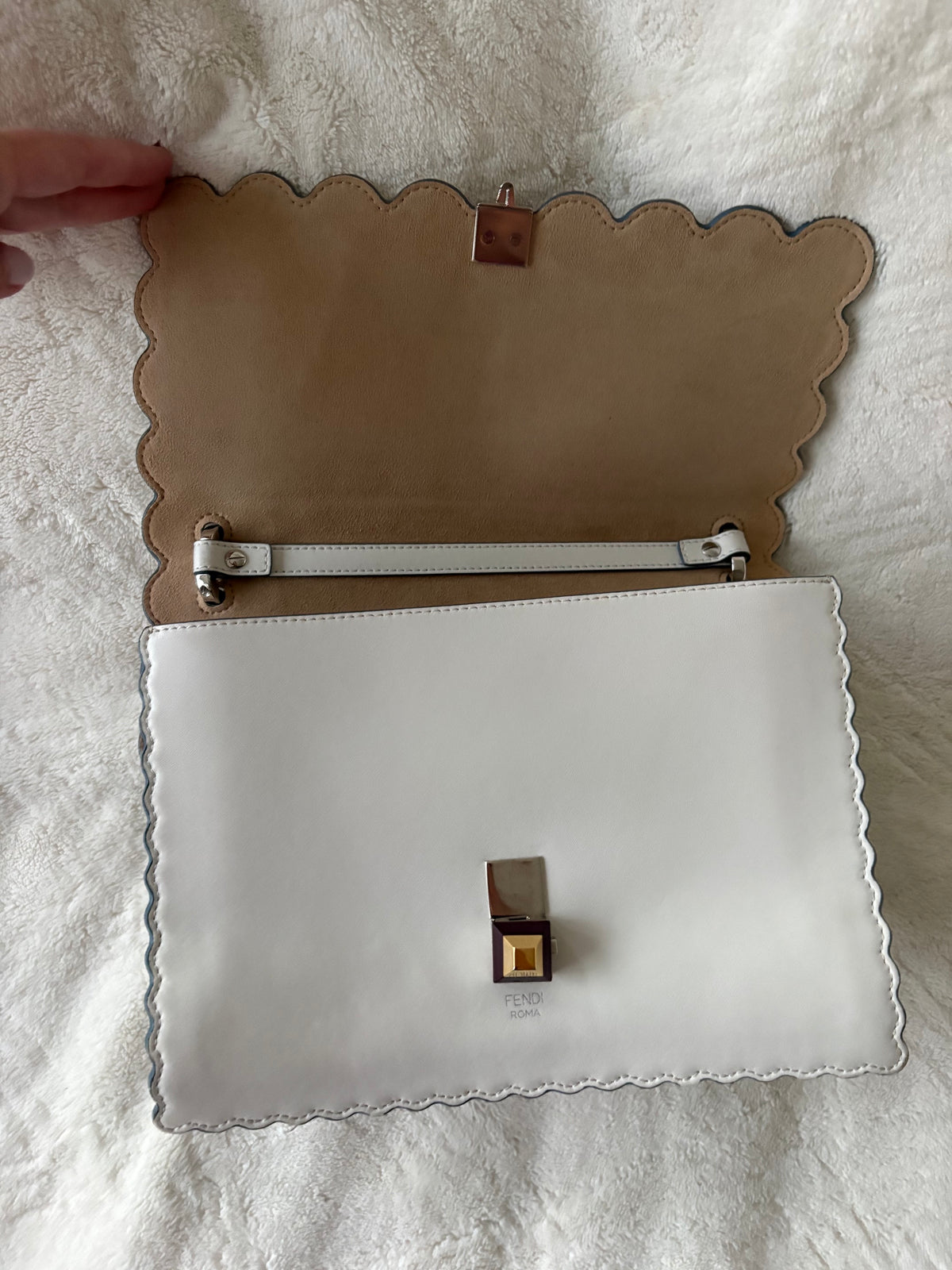 *New Pics* Fendi Kan I Small Scalloped Leather With Silver Chain Shoulder Bag – White