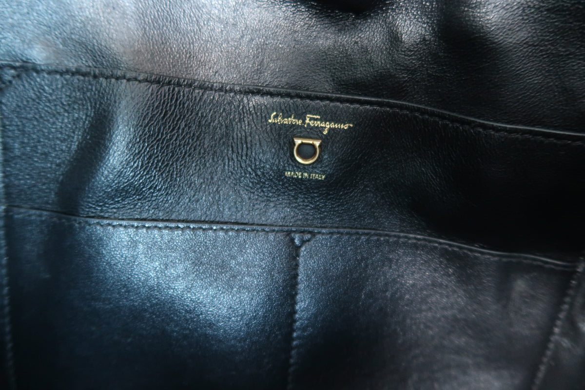 Salvatore Ferragamo Tote Black Bag with Pouch - additional view 10