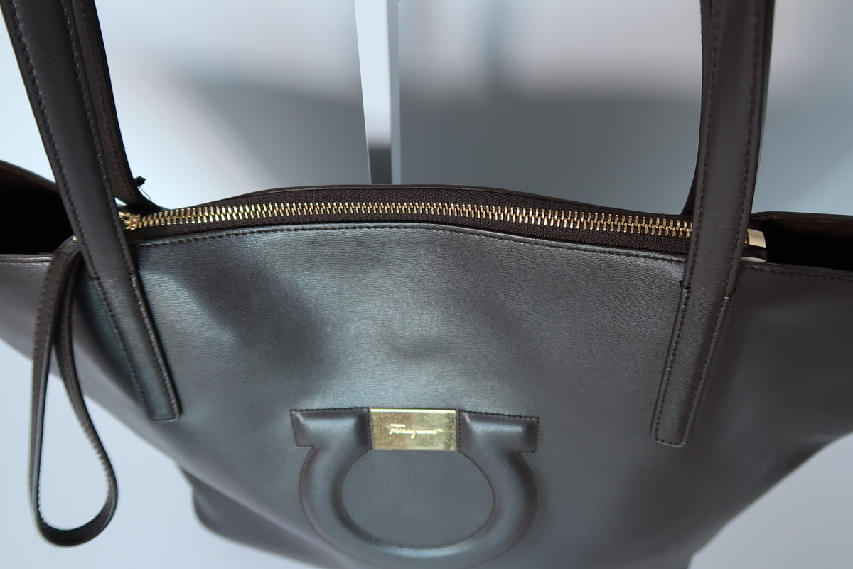 Salvatore Ferragamo City Tote Brown Espresso Leather Excellent