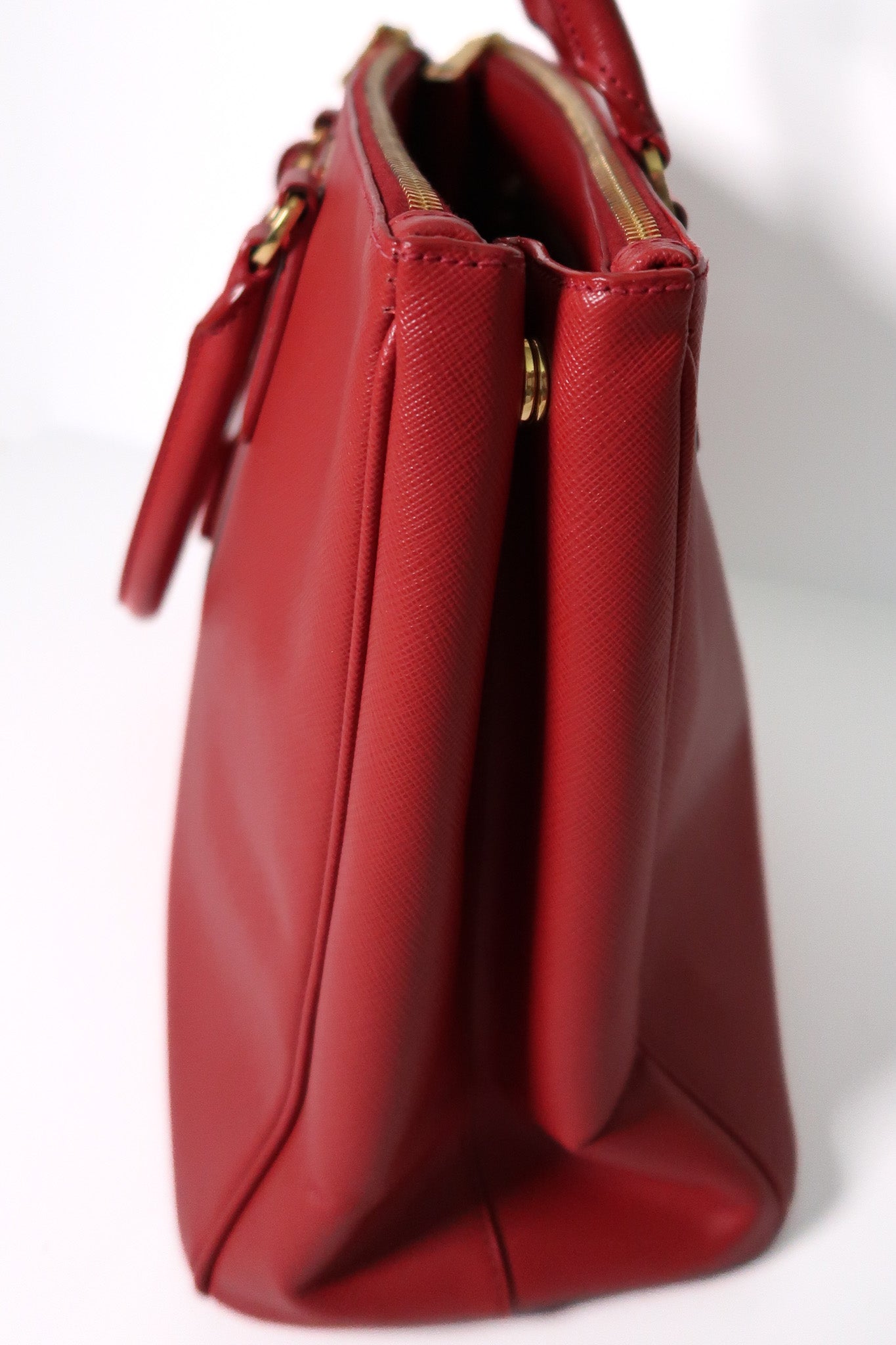 Prada Saffiano Lux Medium Tote Bag – Red - additional view 4