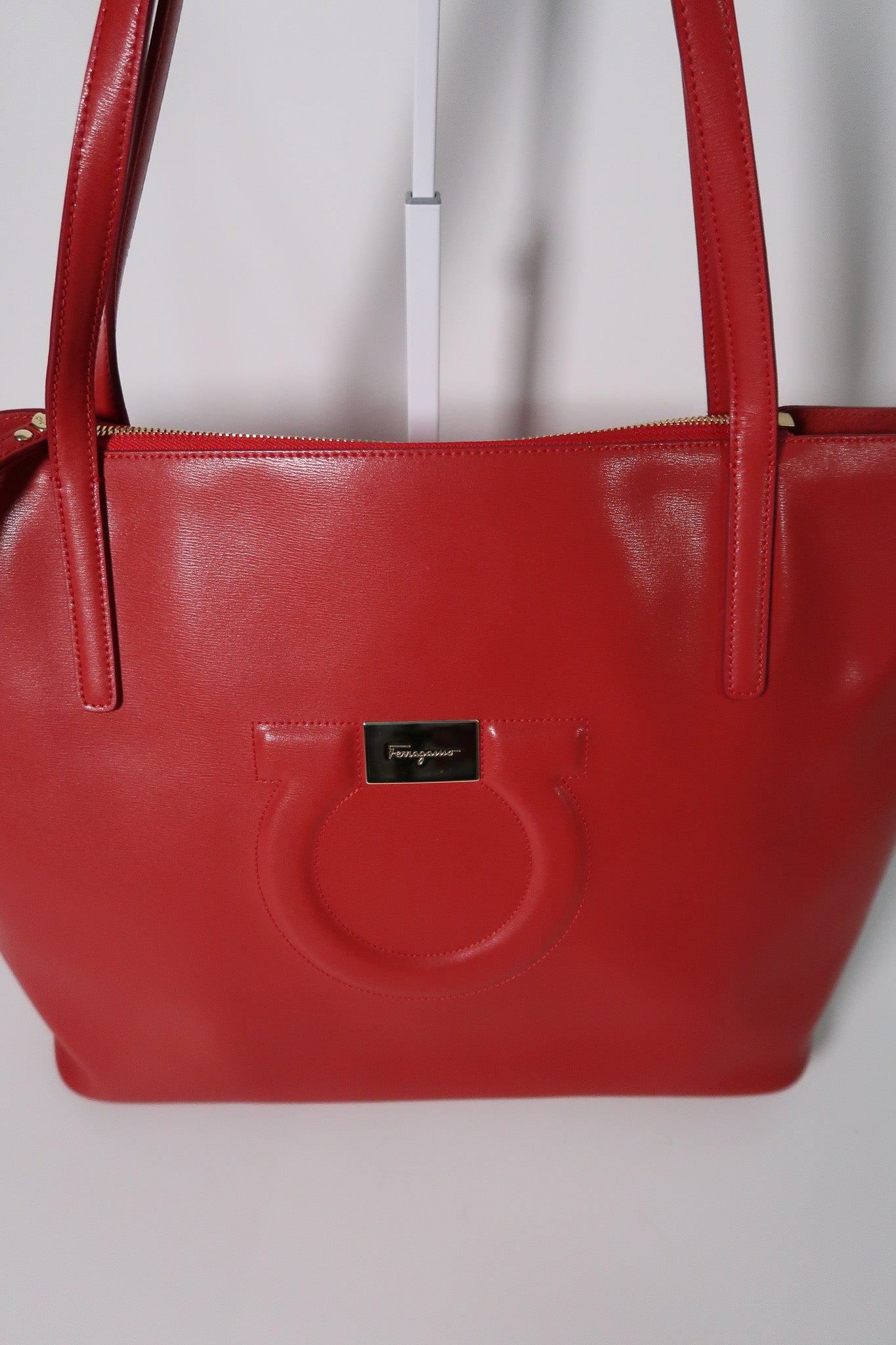Salvatore Ferragamo Lipstick Red City Tote - additional view 14
