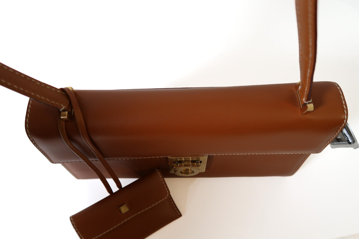 Salvatore Ferragamo Aileen Leather Shoulder Bag with Card Case – Cuoio - additional view 5