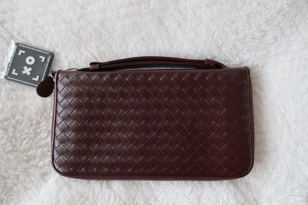 *New Pics* Bottega Veneta Nappa Intrecciato Convertible 2-Way Top Handle Shoulder Bag Clutch – Burgundy