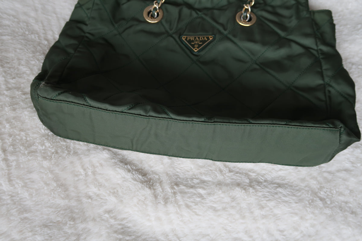 *New Pics* Vintage Prada Quilted Nylon Chain Shoulder Bag – Forest Green