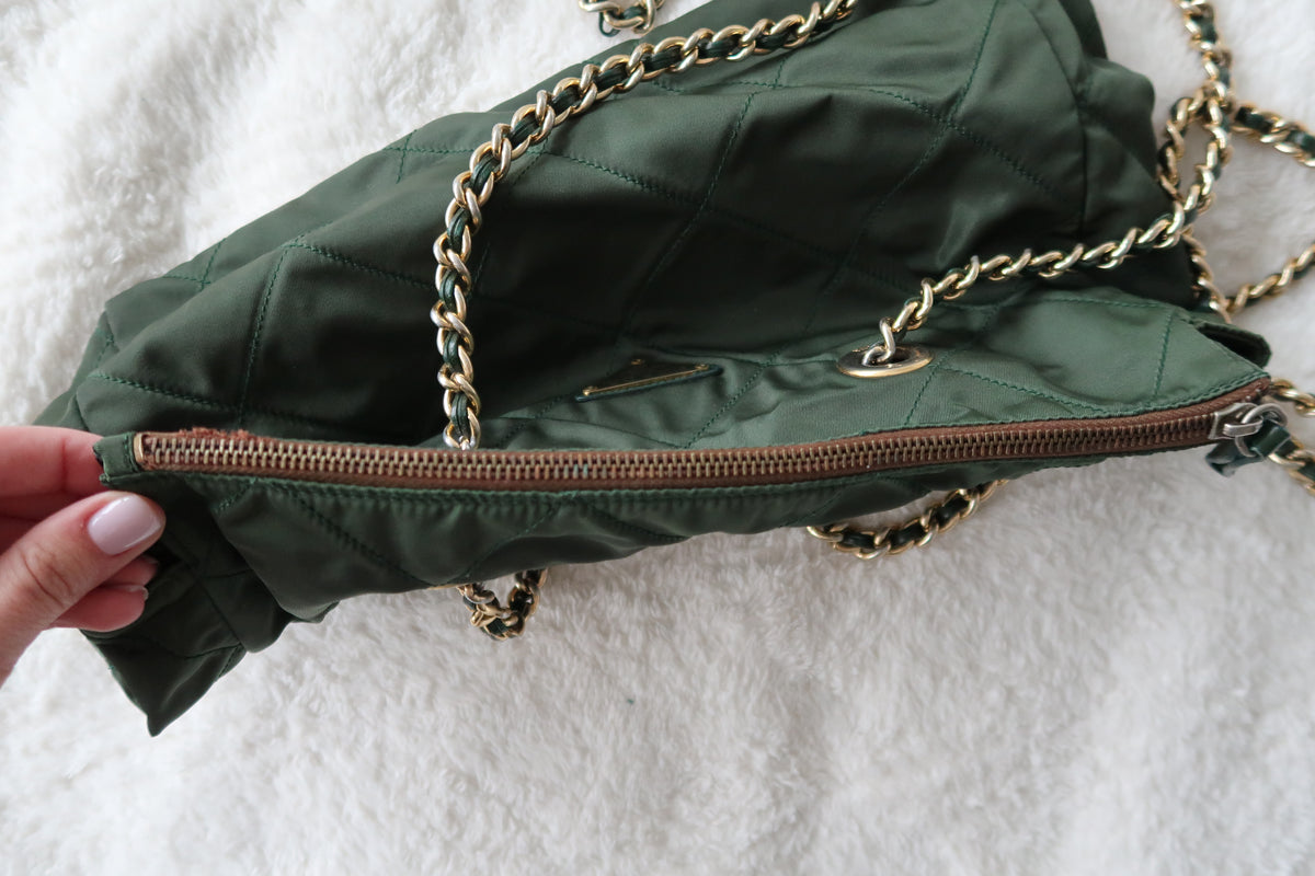 *New Pics* Vintage Prada Quilted Nylon Chain Shoulder Bag – Forest Green