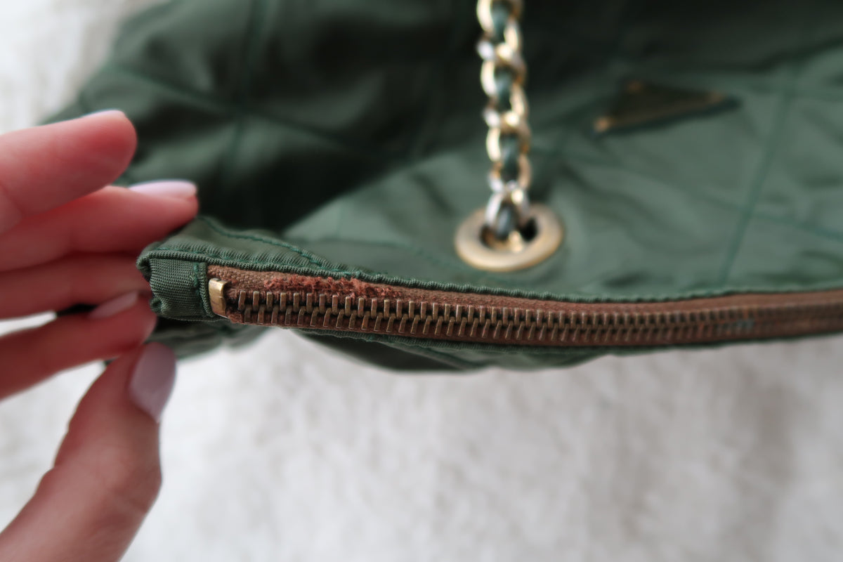 *New Pics* Vintage Prada Quilted Nylon Chain Shoulder Bag – Forest Green
