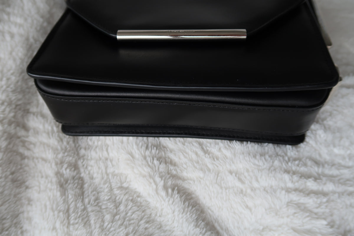 New Pics Rare Vintage Salvatore Ferragamo Black Leather Convertible Shoulder Bag – Adjustable Handle