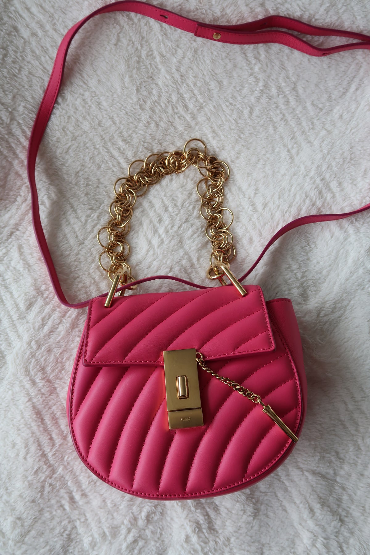 Chloe Drew Bijou Convertible 2-Way Quilted Shoulder & Crossbody Mini Bag – Fuchsia Pink