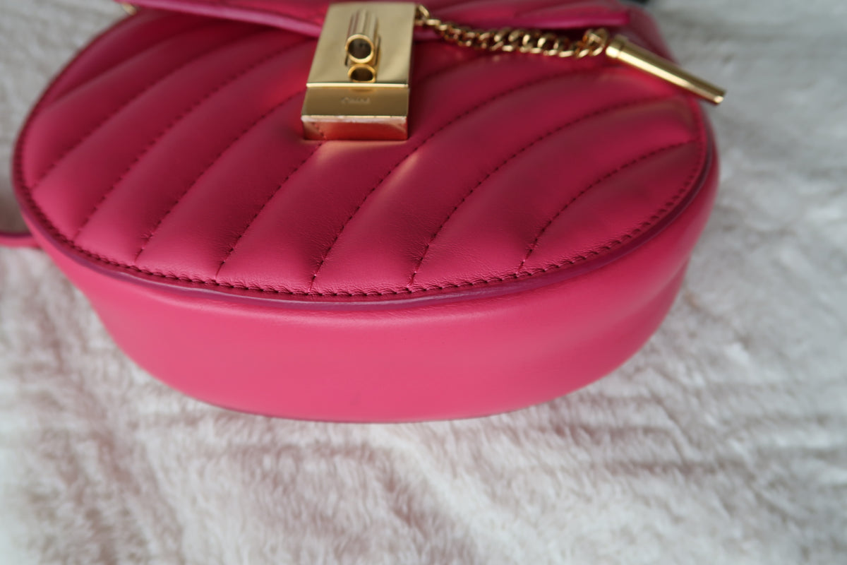 Chloe Drew Bijou Convertible 2-Way Quilted Shoulder & Crossbody Mini Bag – Fuchsia Pink