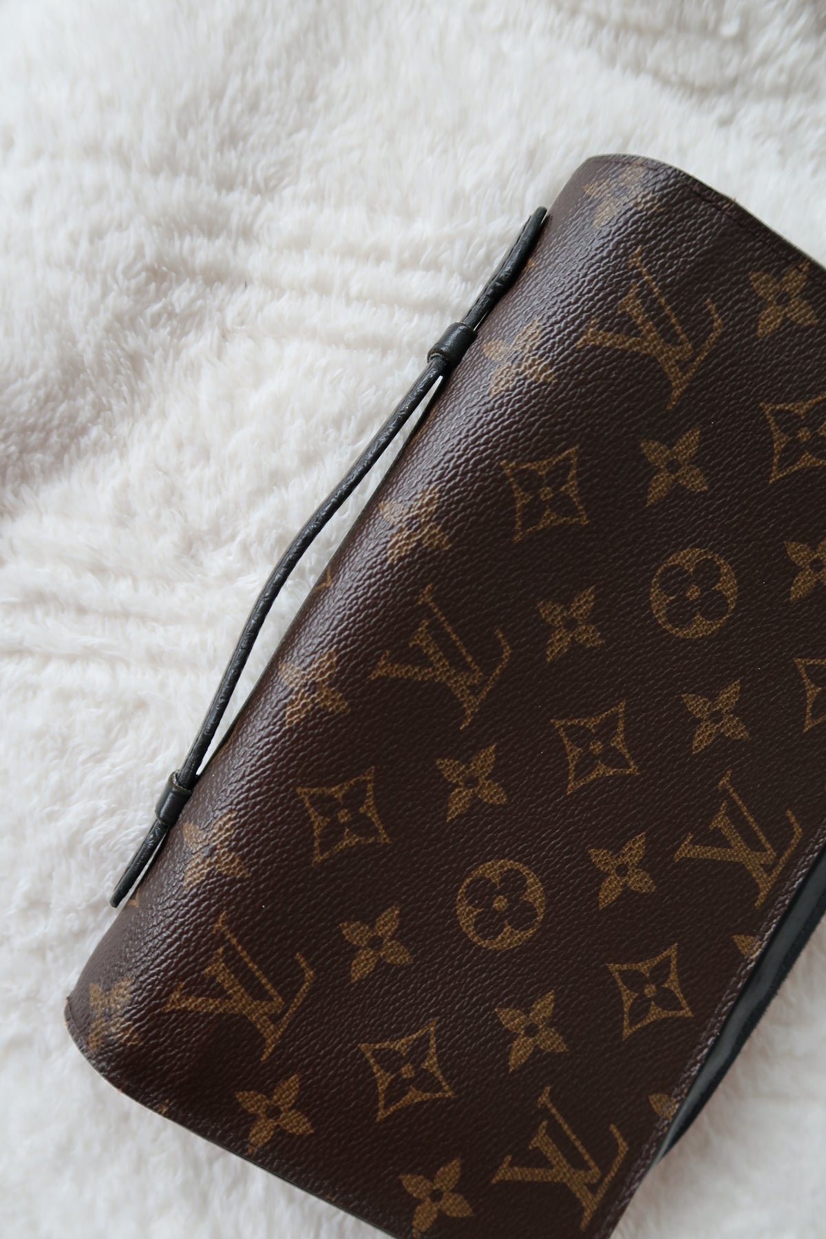 LOUIS VUITTON Monogram Macassar Canvas Zippy XL Wallet