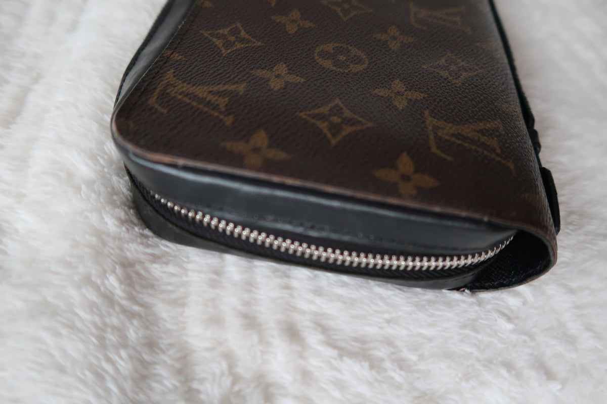 LOUIS VUITTON Monogram Macassar Canvas Zippy XL Wallet