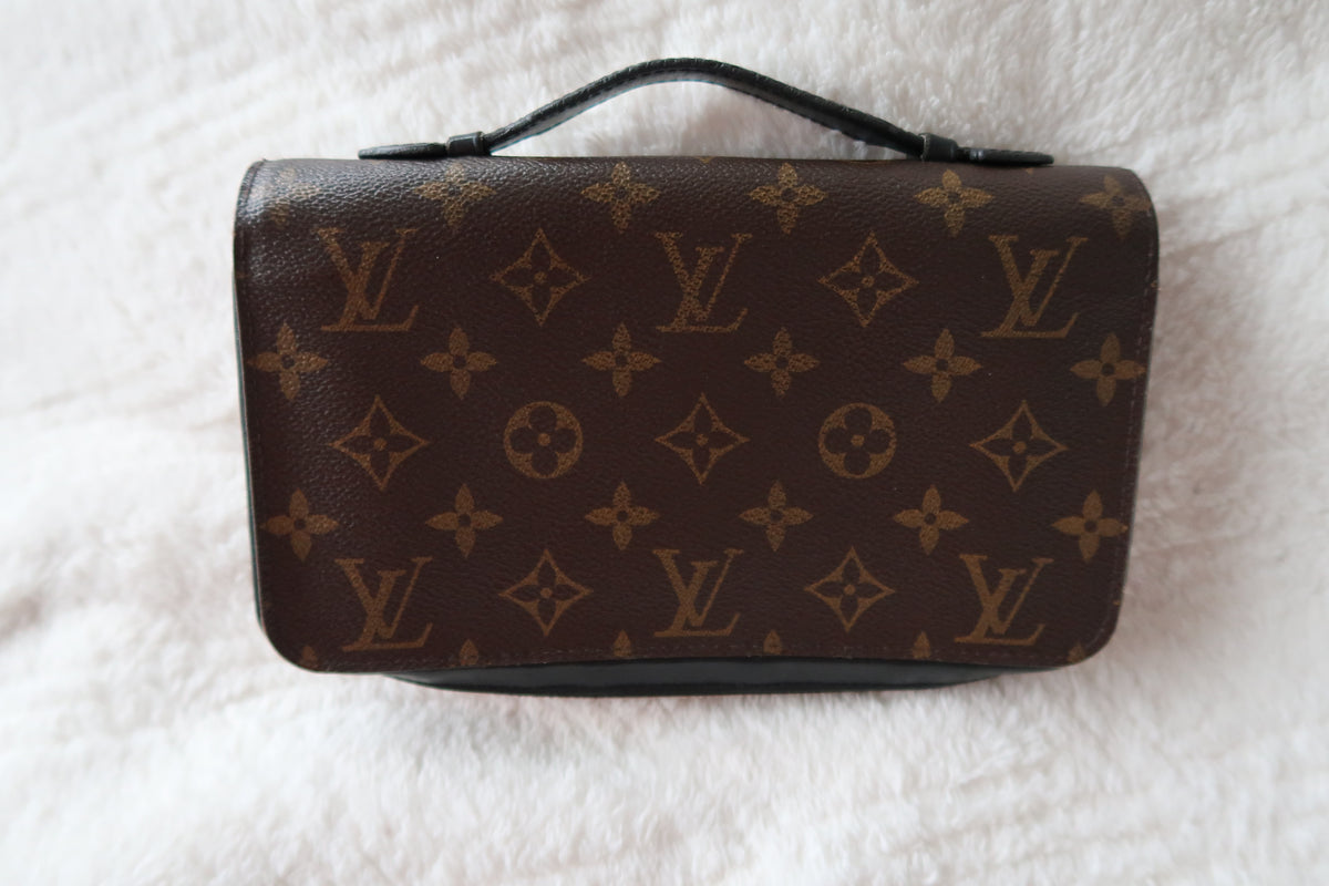 LOUIS VUITTON Monogram Macassar Canvas Zippy XL Wallet