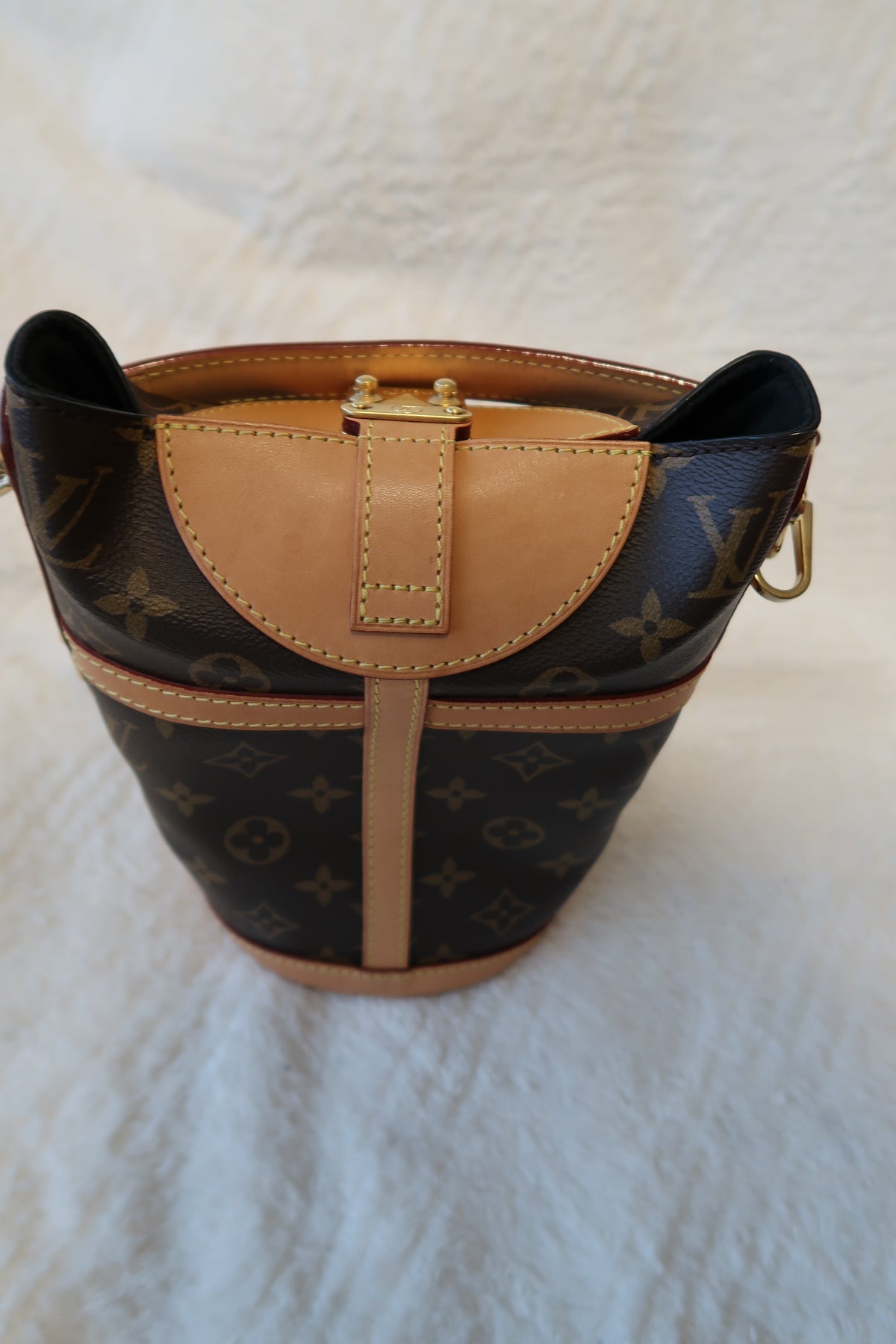 Louis Vuitton Monogram Canvas Duffle Bucket Shoulder Bag- Excellent