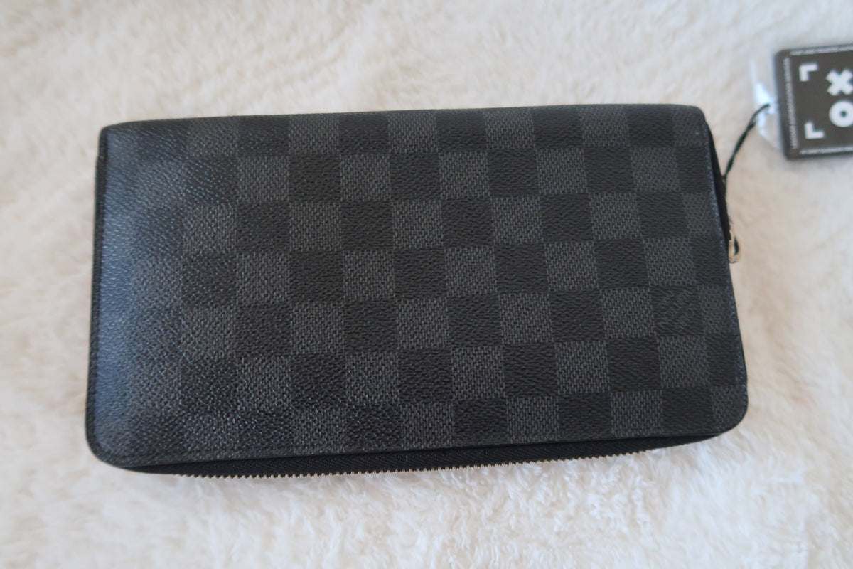 Louis Vuitton Damier Graphite Canvas Wallet