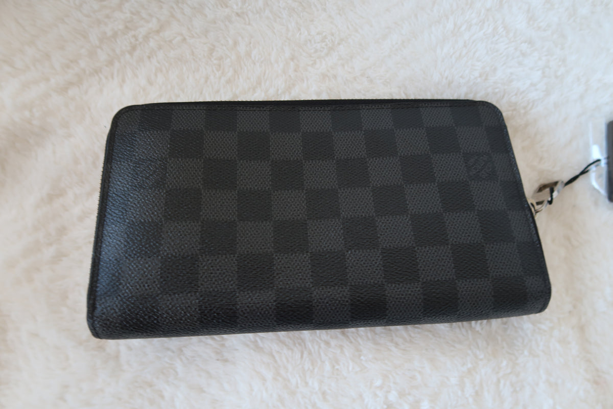 Louis Vuitton Damier Graphite Canvas Wallet
