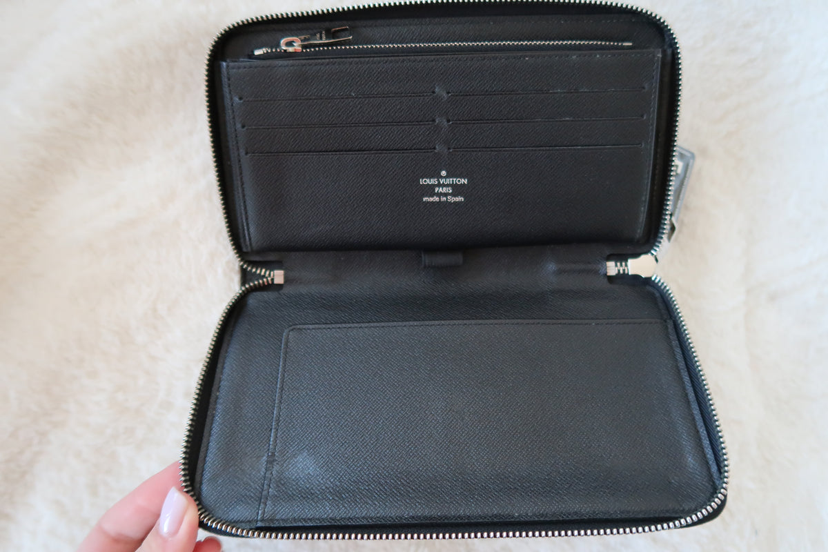 Louis Vuitton Damier Graphite Canvas Wallet