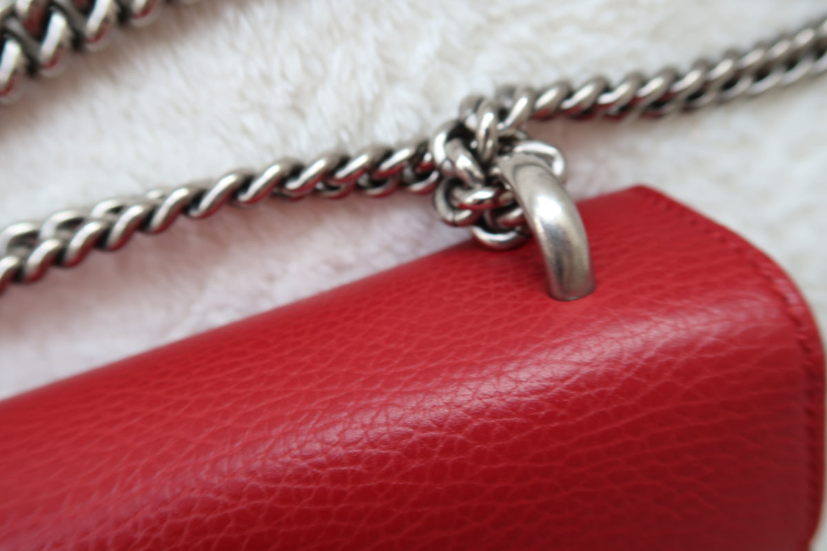Gucci Dionysus Medium Leather Shoulder Bag Red