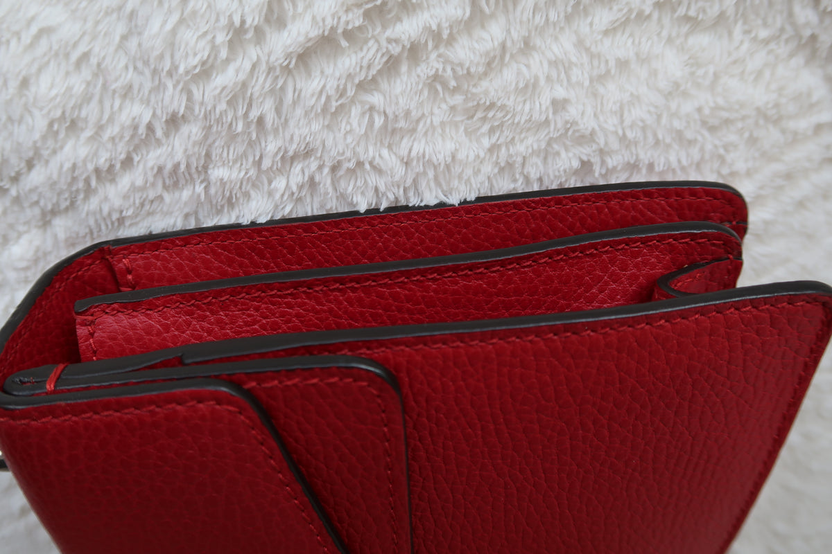Gucci Dionysus Medium Leather Shoulder Bag Red
