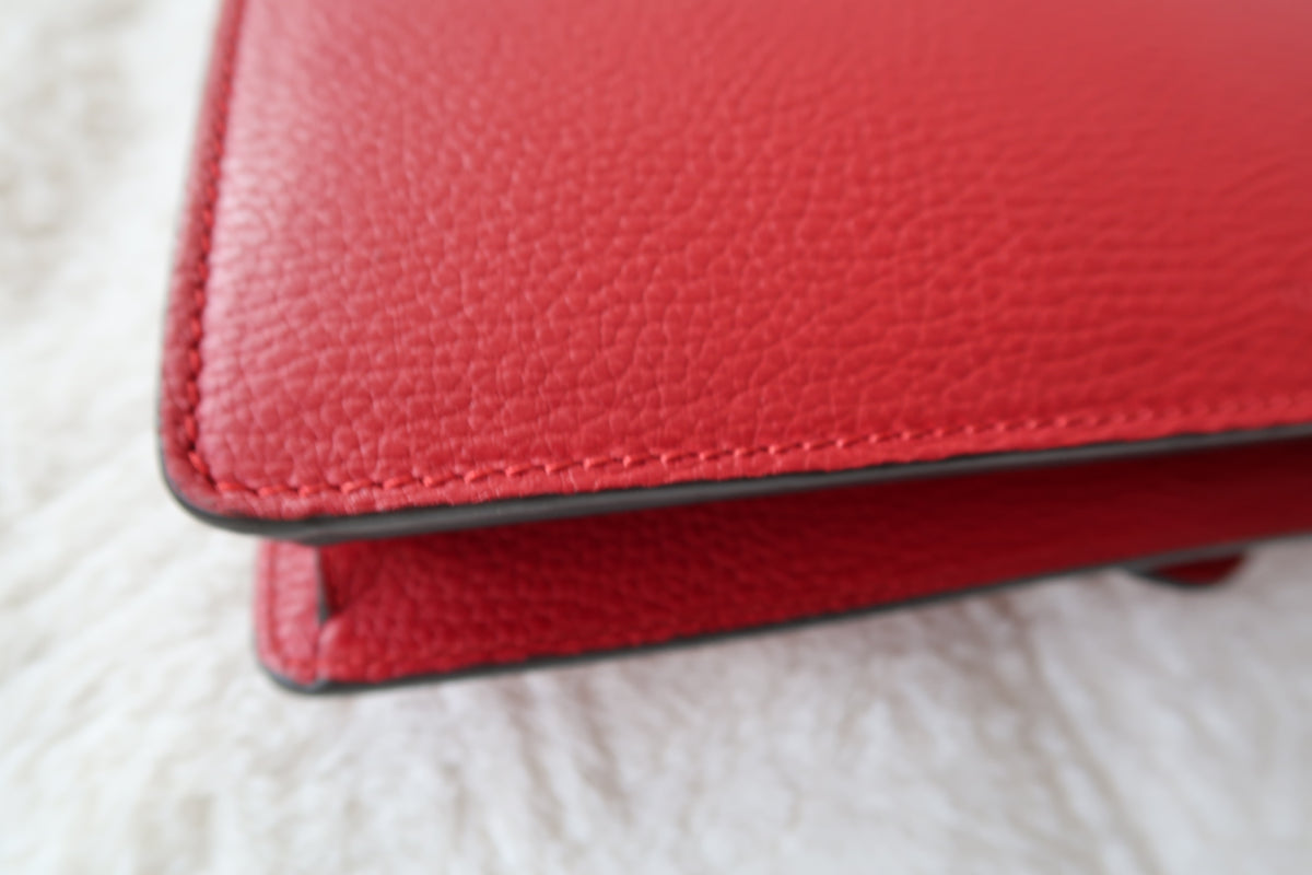 Gucci Dionysus Medium Leather Shoulder Bag Red
