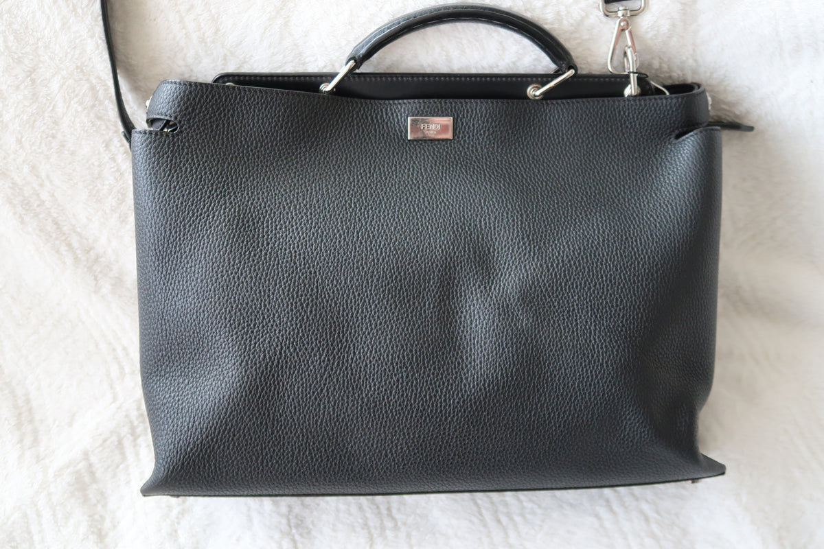 Fendi Black Peekaboo Iconic Essential Large Bag - Excellent Condition Unisex