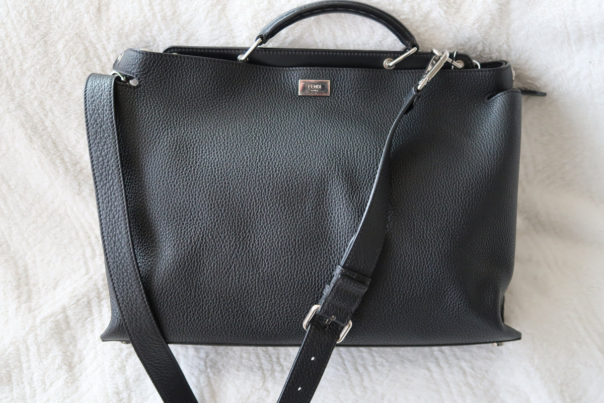 Fendi Black Peekaboo Iconic Essential Large Bag - Excellent Condition Unisex