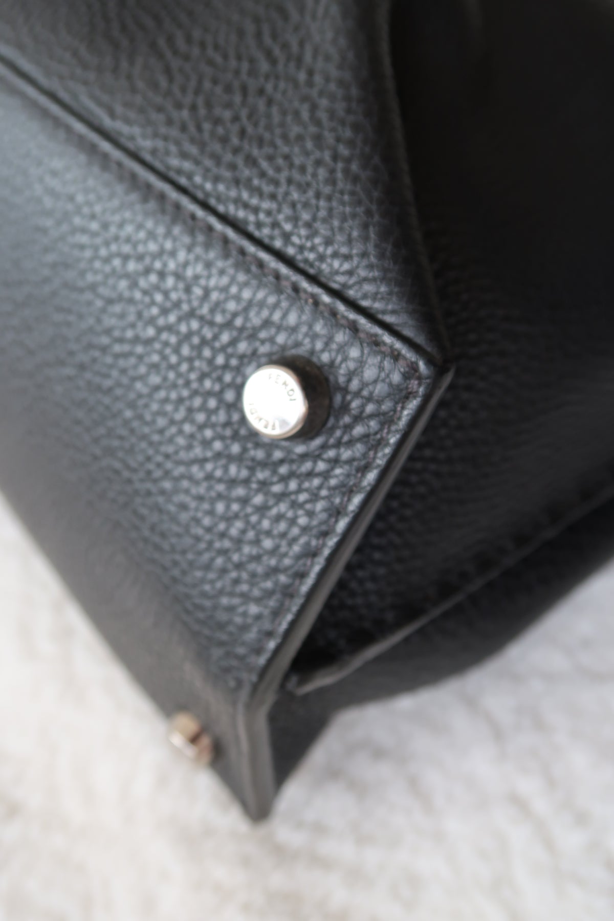 Fendi Black Peekaboo Iconic Essential Large Bag - Excellent Condition Unisex