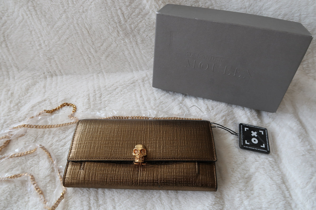 Alexander McQueen Skull Leather Continental Wallet on Chain Clutch Bag New with Box