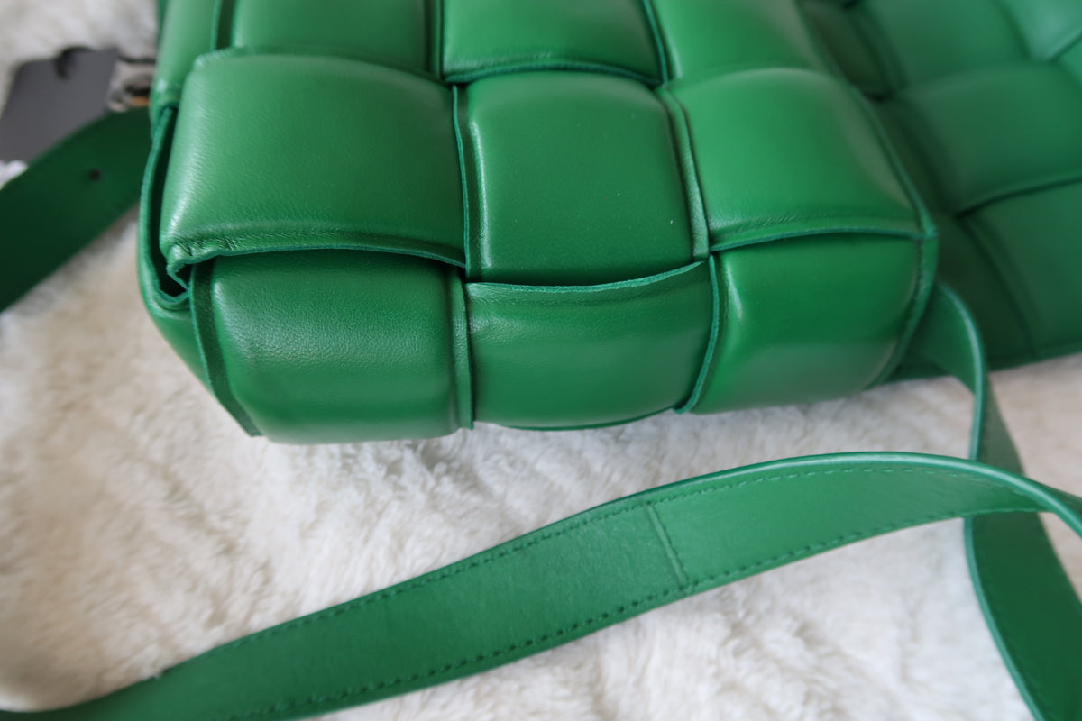 Bottega Veneta Padded Cassette Bag - Green