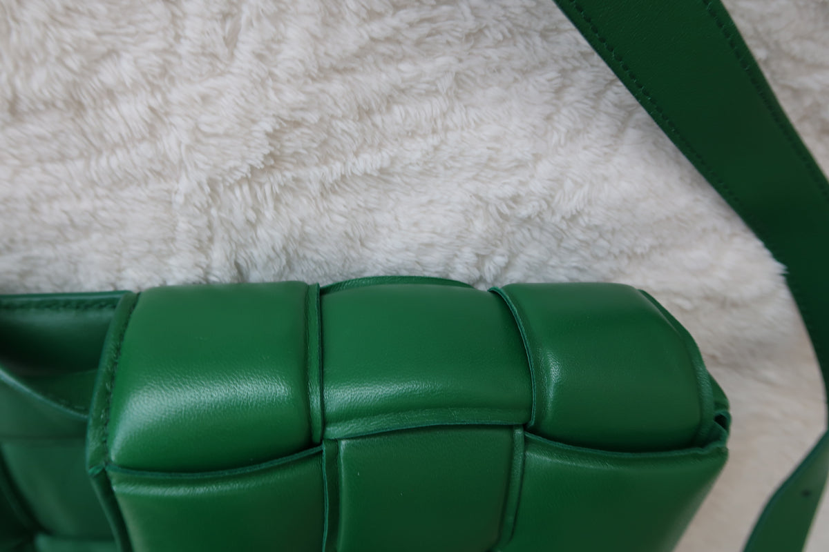 Bottega Veneta Padded Cassette Bag - Green