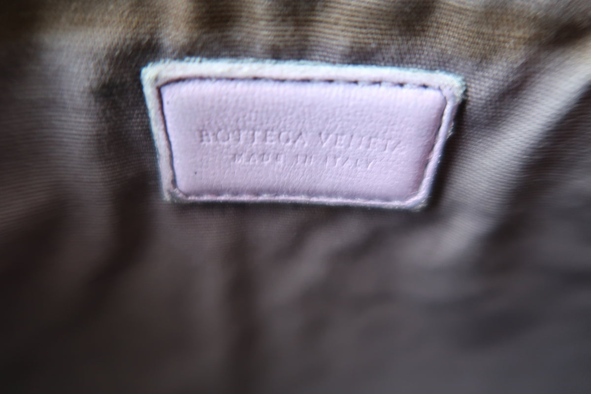 Bottega Clutch