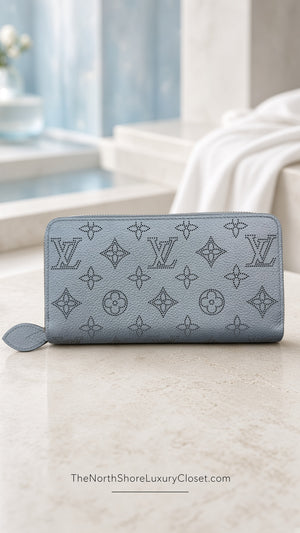 LV Louis Vuitton Mahina Zippy Wallet w/ Box