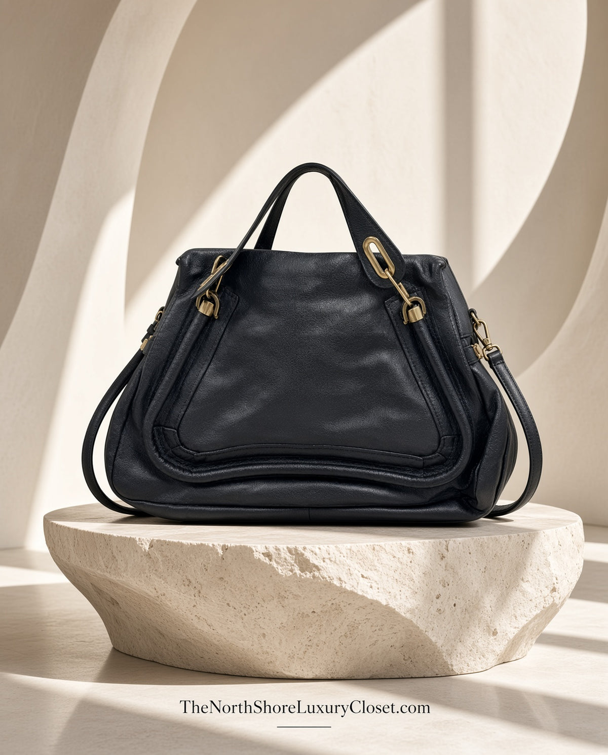 Chloe Paraty Leather Handbag – Black with Gold-Tone Hardware
