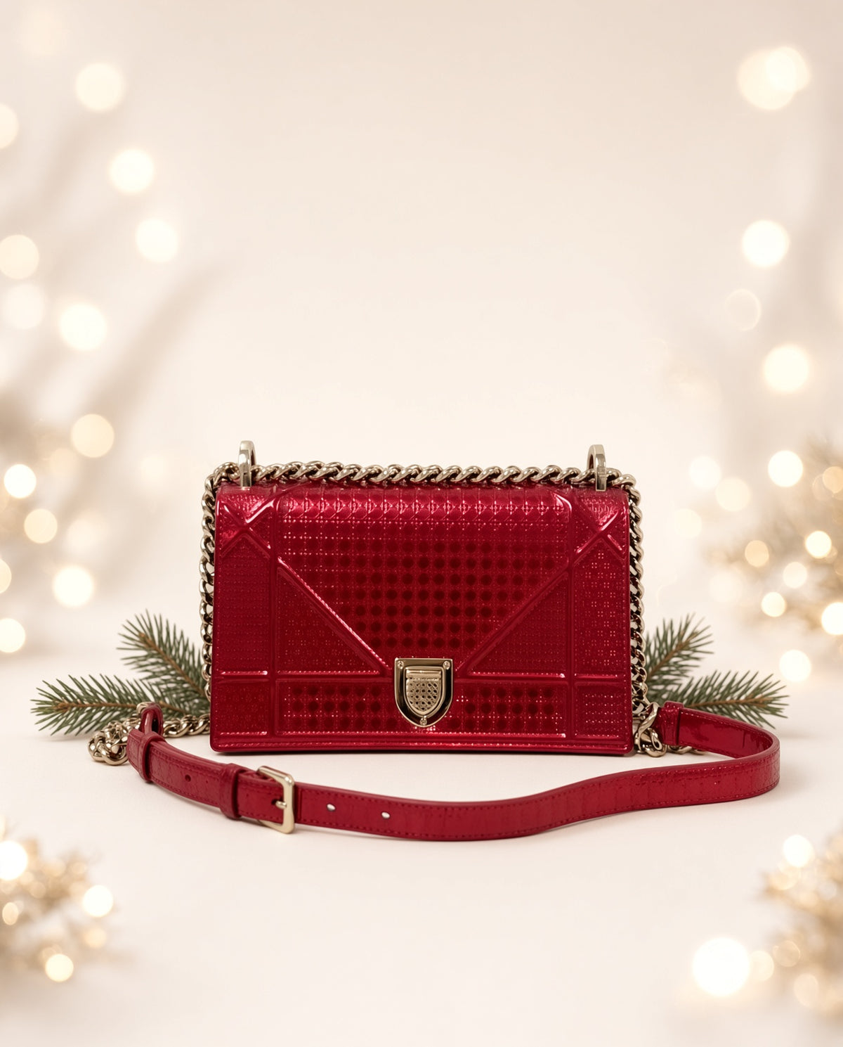 Christian Dior Medium Diorama – Metallic Red Micro-Cannage Patent Leather Chain Bag