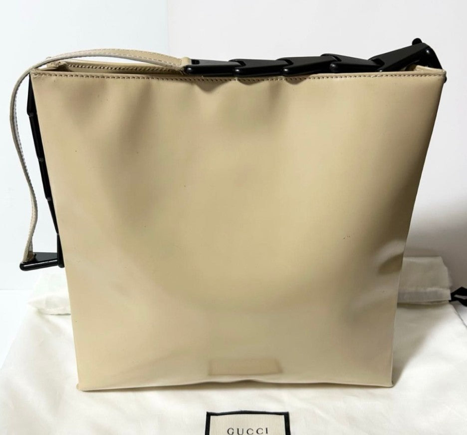 NOT SOLD OUT Coming Soon. Vintage GUCCI by Tom Ford Chain Patent Leather Shoulder Bag, Beige - additional view 3