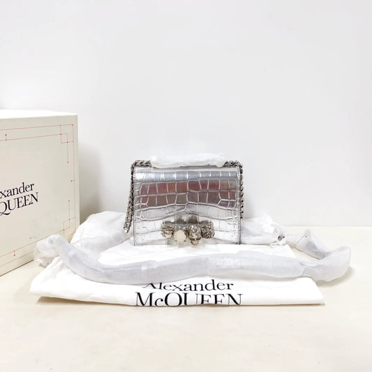 Alexander McQueen Skull Minaudiere Shoulder Bag