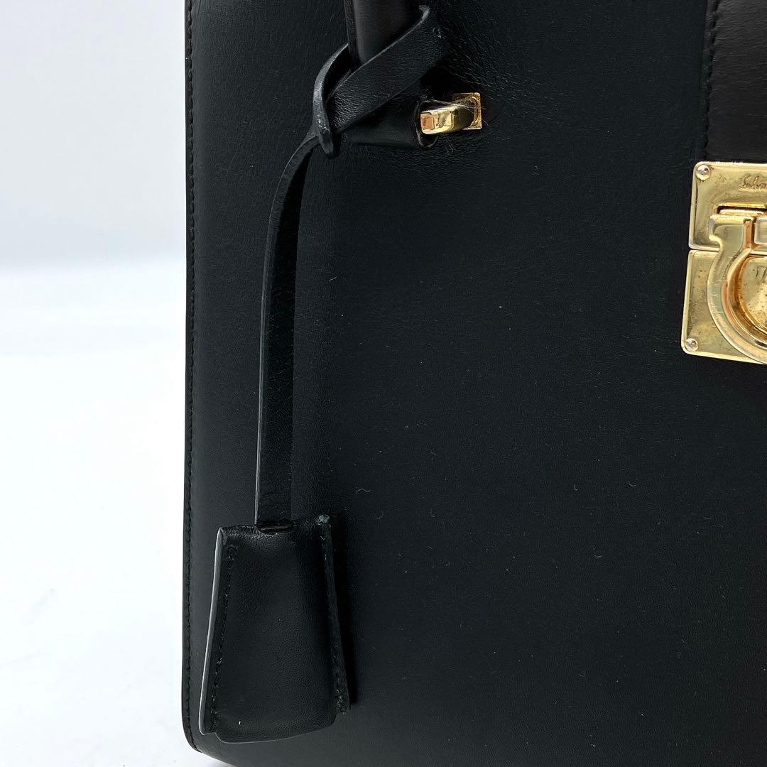 Ferragamo Juliette Lock Story Tote - additional view 6