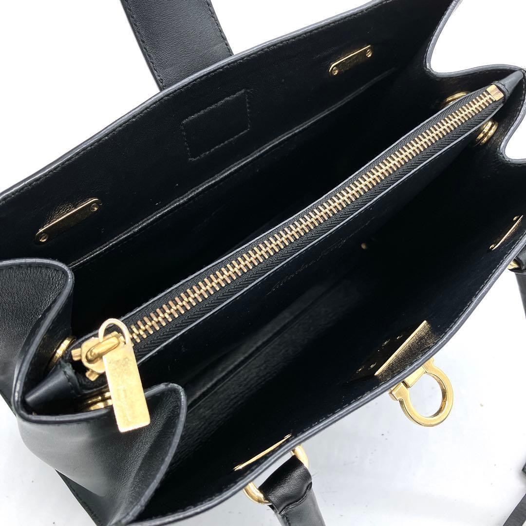 Ferragamo Juliette Lock Story Tote - additional view 7