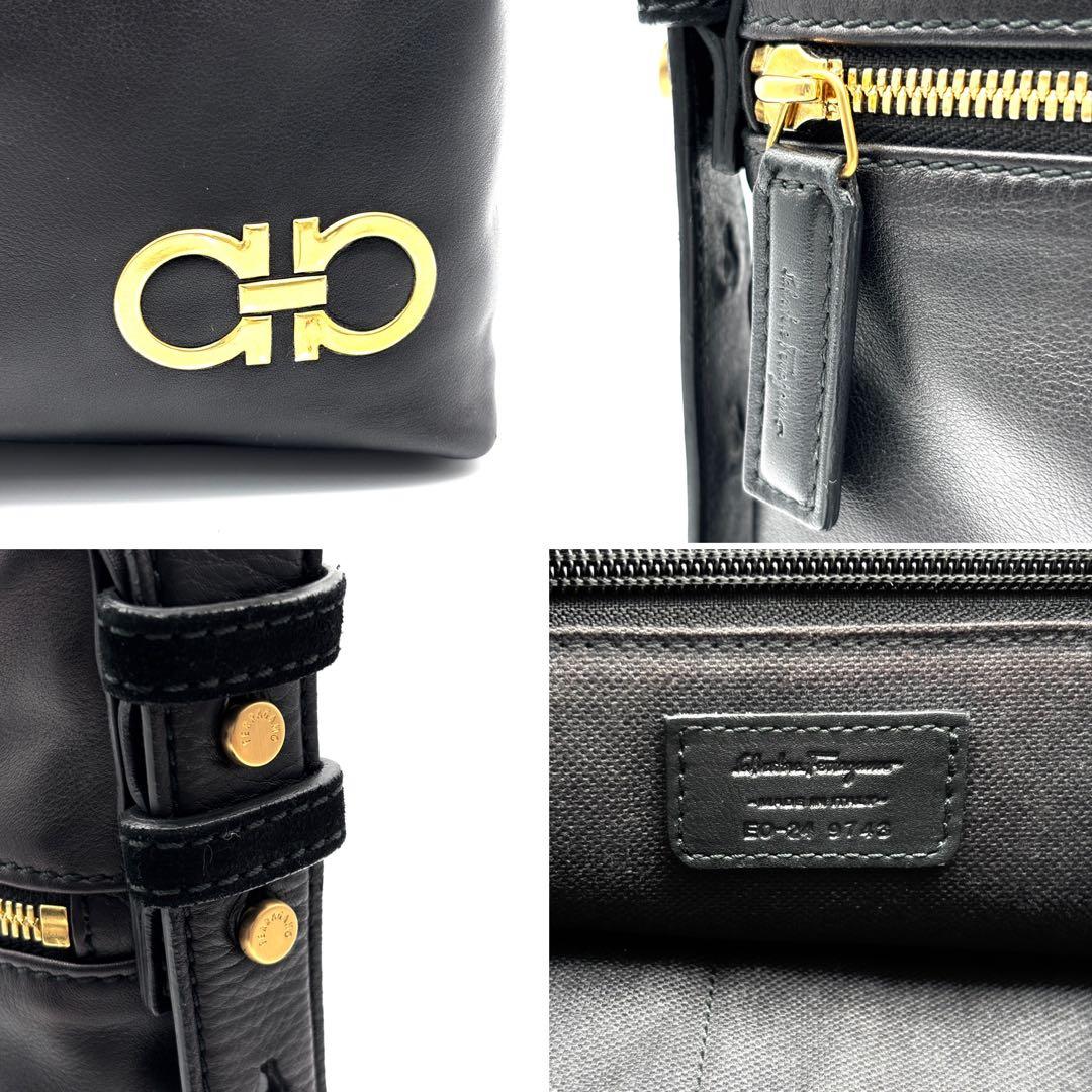 Salvatore Ferragamo Gancini Smooth Calf Leather Messenger Bag – Black